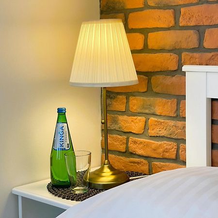 Апартаменты H&T Old Town Szeroka 24 Гданьск Экстерьер фото